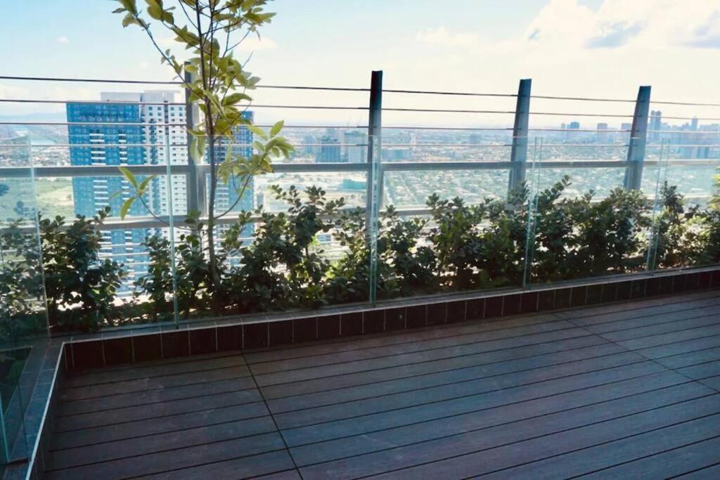 Eastwood High Life - Spectacular View Apartment